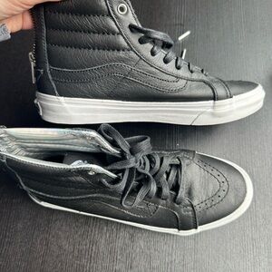 Vans Black High-Top Sneakers women’s 7.5 men’s 6